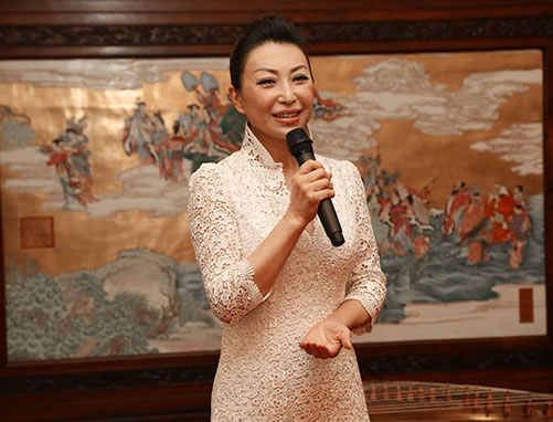 王晓琳(情境回放:七(2)班的王晓琳同学患上了再生障碍性贫血，不得不...)