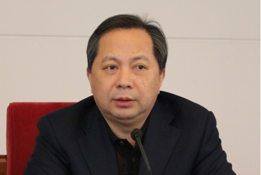 黄欣(【2016年2月6日,中国铁路总公司运输局营运部副主任黄欣在接...)