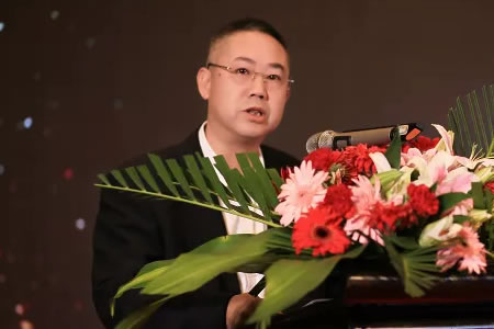 谢义贵(剑南红酒怎么样?是剑南春酒厂出的吗?价格挺贵的，好像是剑南春的高端产品啊?)