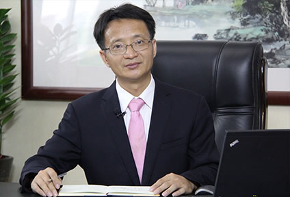 陈彦文(业主已收房，并交纳了物业费，约10天后发现有施工工人住)
