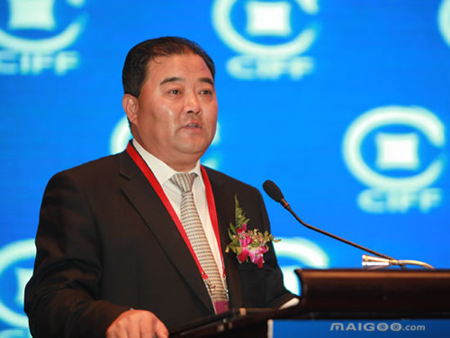 孙德顺(你好，孙律师，我婆婆被轿车撞了，没生命危险，需要住好多天...)