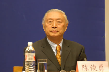 陈俊勇(怎么使GPS RTK和管线探测仪联合使用)