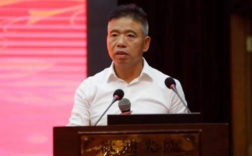 何时金(何时金老婆?)