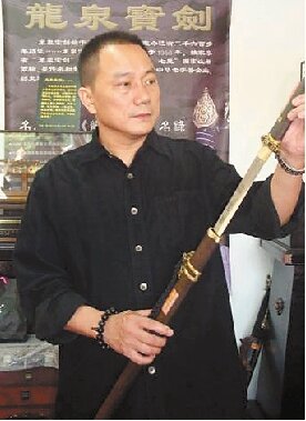 张叶胜(铸剑大师张叶胜与周正武大师技术与人品谁更胜一筹,我总感觉张叶胜很低调不怎么上舆论报道,我要理性的回答?)