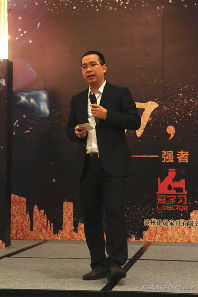 林建华(忙前辈们麻烦解答一下！！附近艺体生文化课培训学校升本排名...)