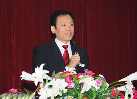 郑秀明(常青树创始人?)