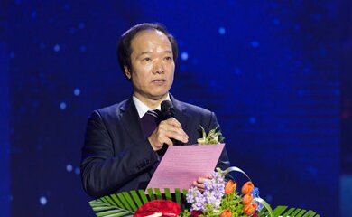 俞有强(佐力药业子公司有哪些?)