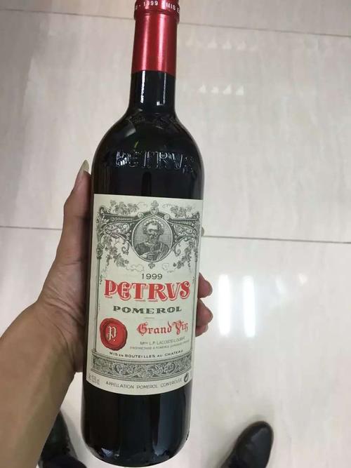 柏图斯红酒图片