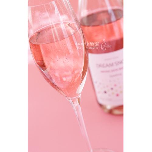 粉红莫斯卡托葡萄酒