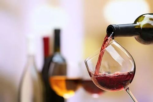 红酒有助于预防动脉硬化