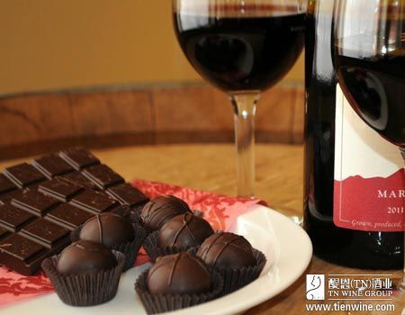 巧克力能和红酒一起喝吗