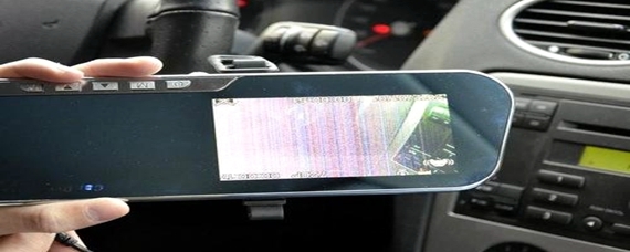 行车记录仪摄像头接线配图