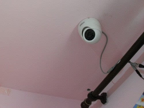 家里怎么装监控摄像头配图