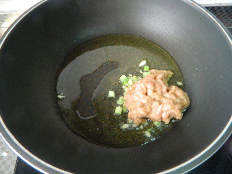 豆角炒肉怎么做好吃
