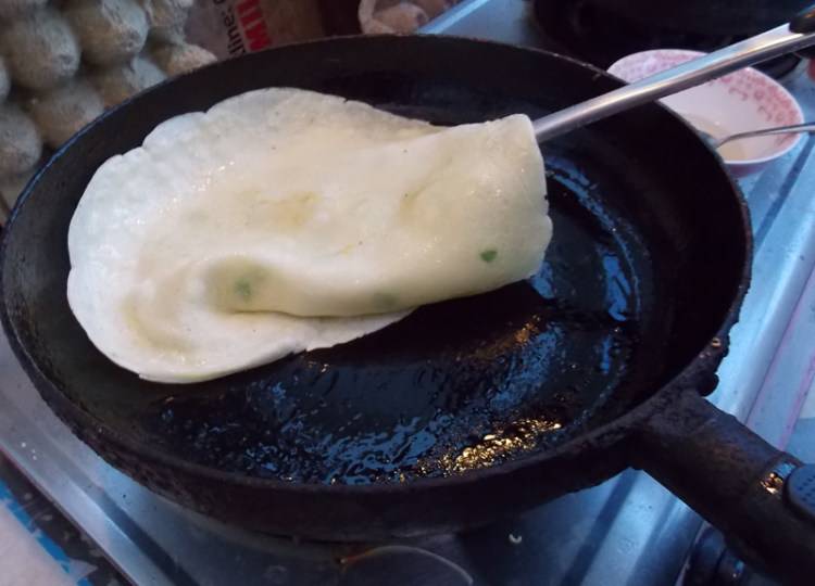 鸡蛋饼怎么炒好吃