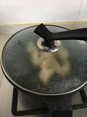 冻饺子如何做生煎锅贴