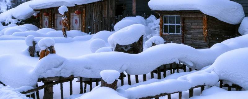 冬天下雪后,屋顶哪面的雪先融化