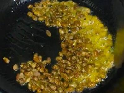 盐豆子炒鸡蛋怎么炒