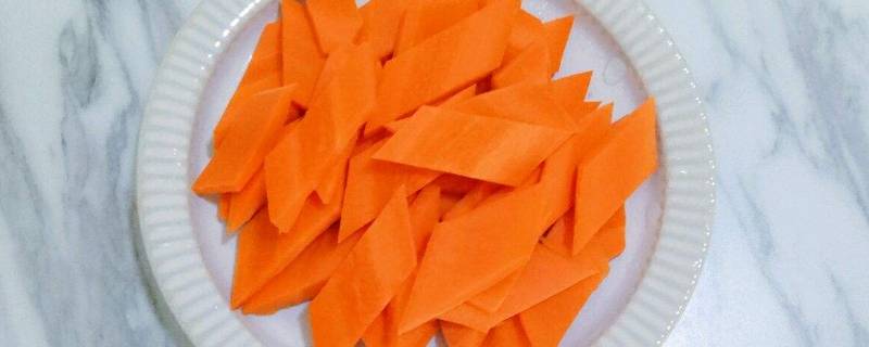 萝卜怎么切菱形片